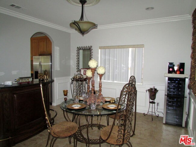 Foto del edificio - 18718 Lanark St