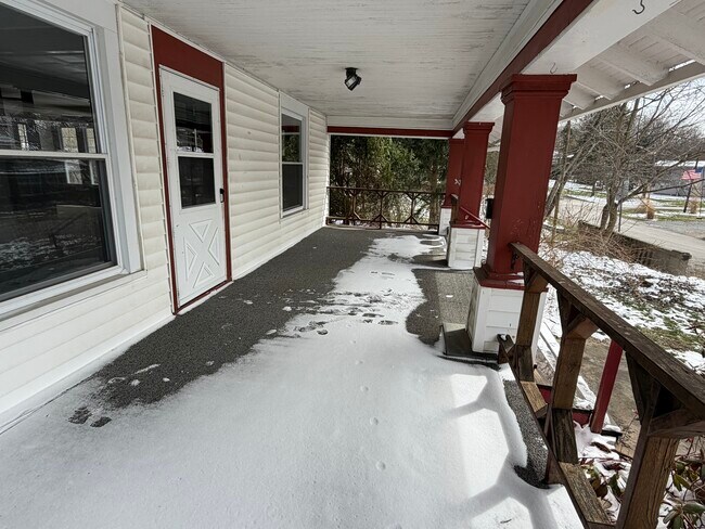 Foto del edificio - 44 Lebanon Ave