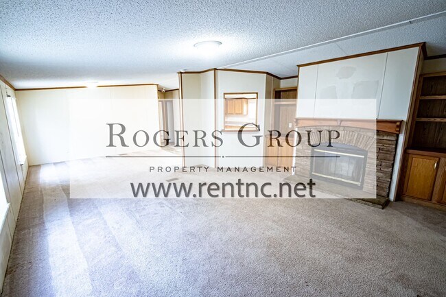 Building Photo - 128 Twilight Ln