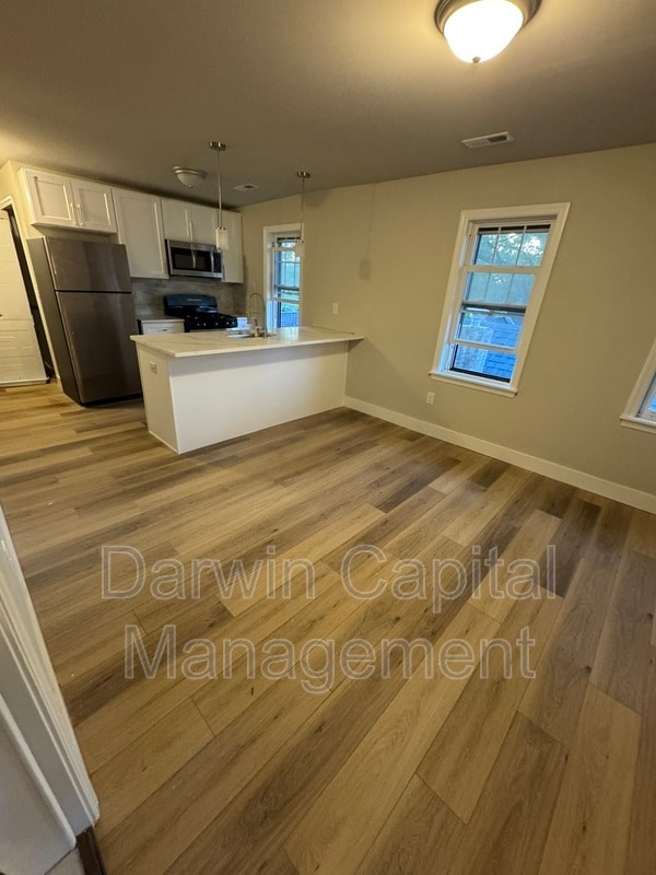 Photo - 166 East Ave Apartment