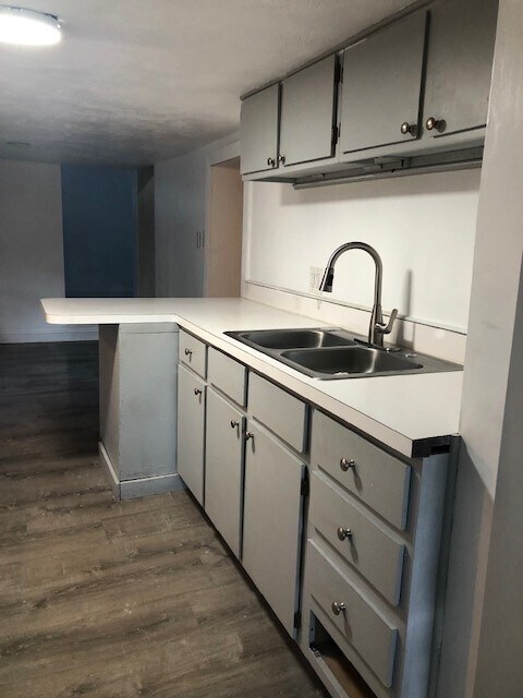 Kitchen - 2706 Kaetzel Rd