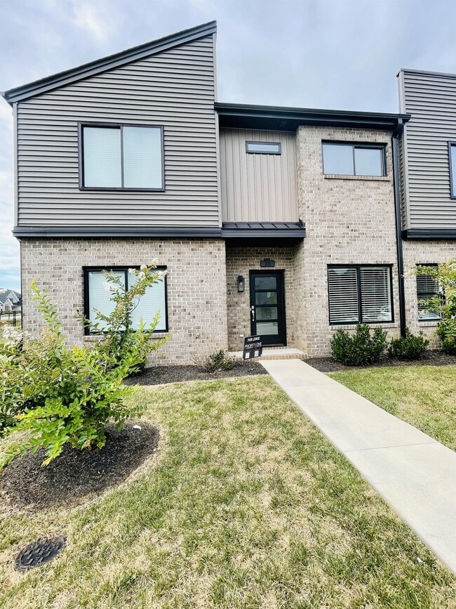 Building Photo - 1 S Timberlake Dr