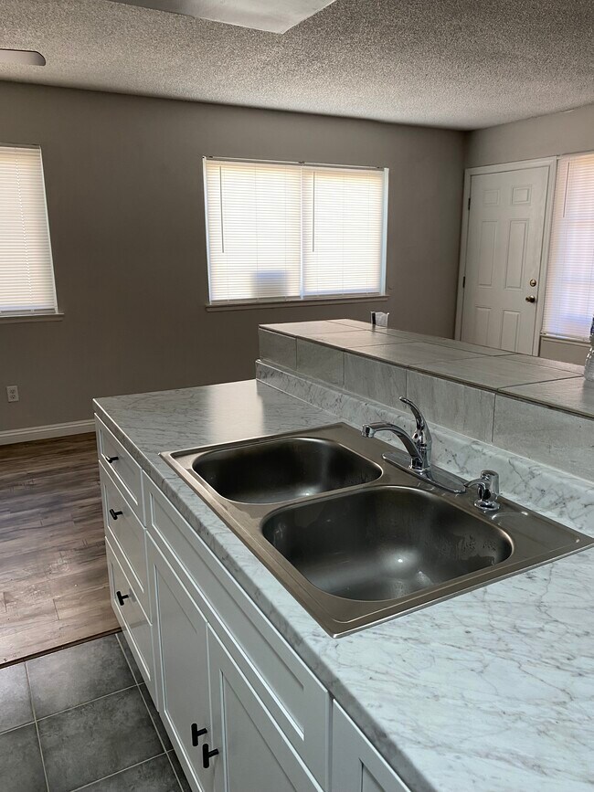 Foto del edificio - 3408 20th St