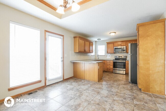 Building Photo - 5501 Crysler Ave