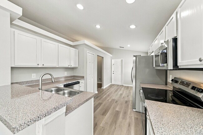 Foto del edificio - 3027 Eagle Crossing Dr