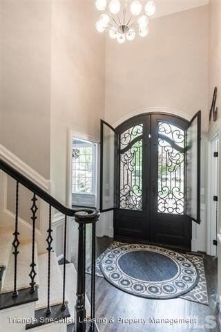 Building Photo - 5 br, 4.5 bath House - 4407 White Chapel Way