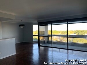 Foto del edificio - 7887 Broadway