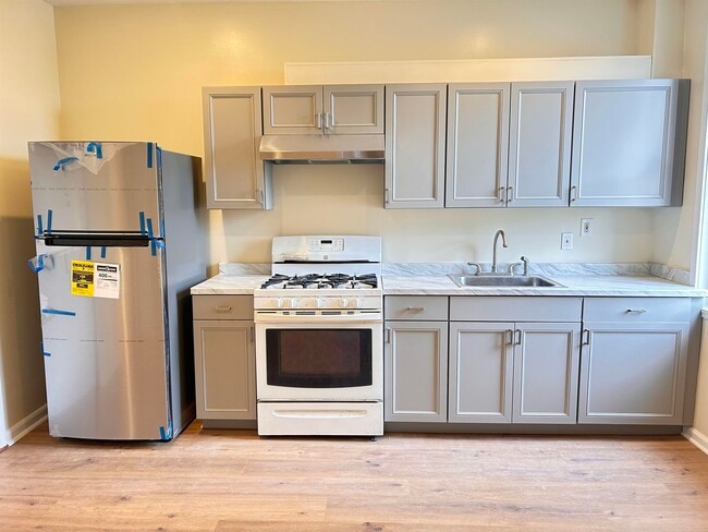 Building Photo - 1302 67th St