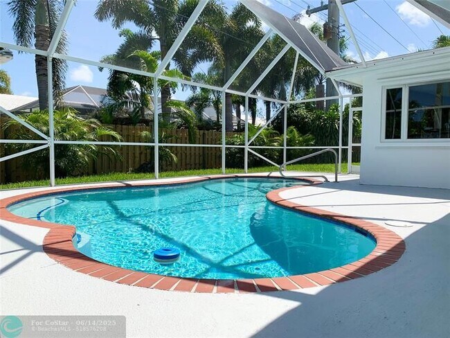 Foto del edificio - 764 SW 7th St