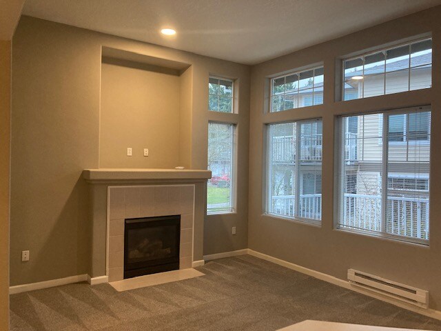 Building Photo - 14735 SW Sandhill Loop
