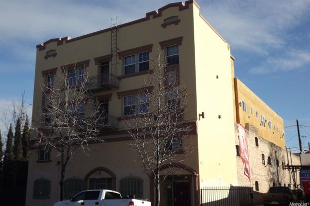 Primary Photo - 418 N California St