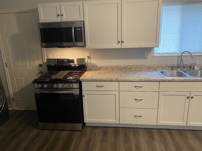 Building Photo - 1862 N Dexter St