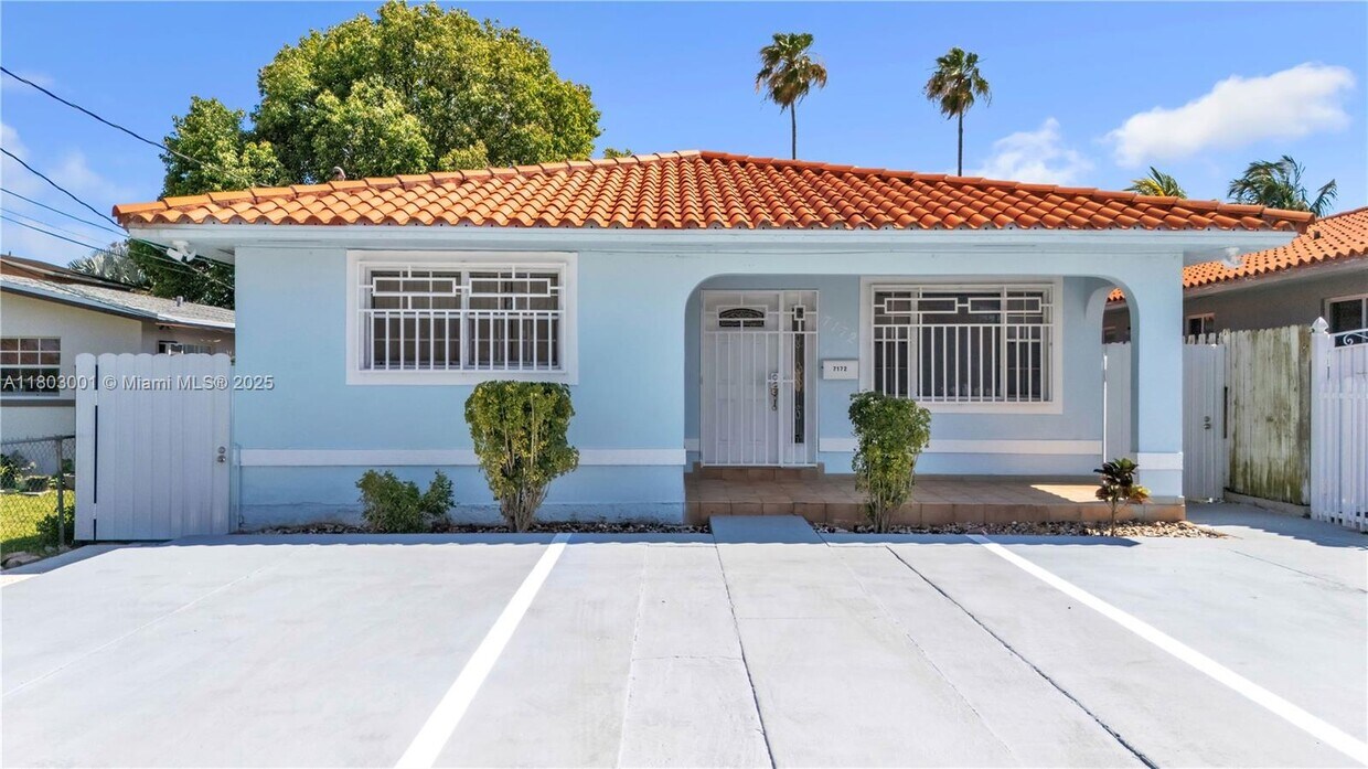 Primary Photo - 7172 SW 22nd St