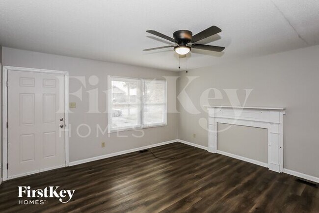 Building Photo - 2330 Knight Dr