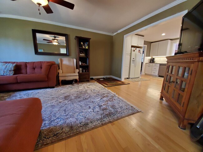 Foto del edificio - 2023 Meadow Lake Ct