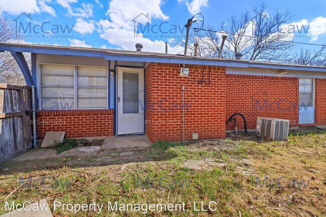 Foto del edificio - 3 br, 2 bath House - 2890 Mark Twain Dr.