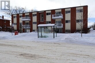 Building Photo - 357 Connaught St