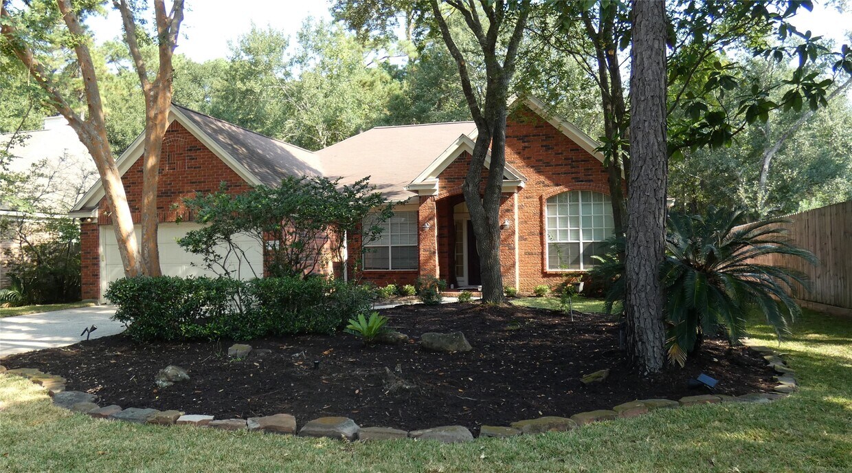 Primary Photo - 123 N Acacia Park Cir