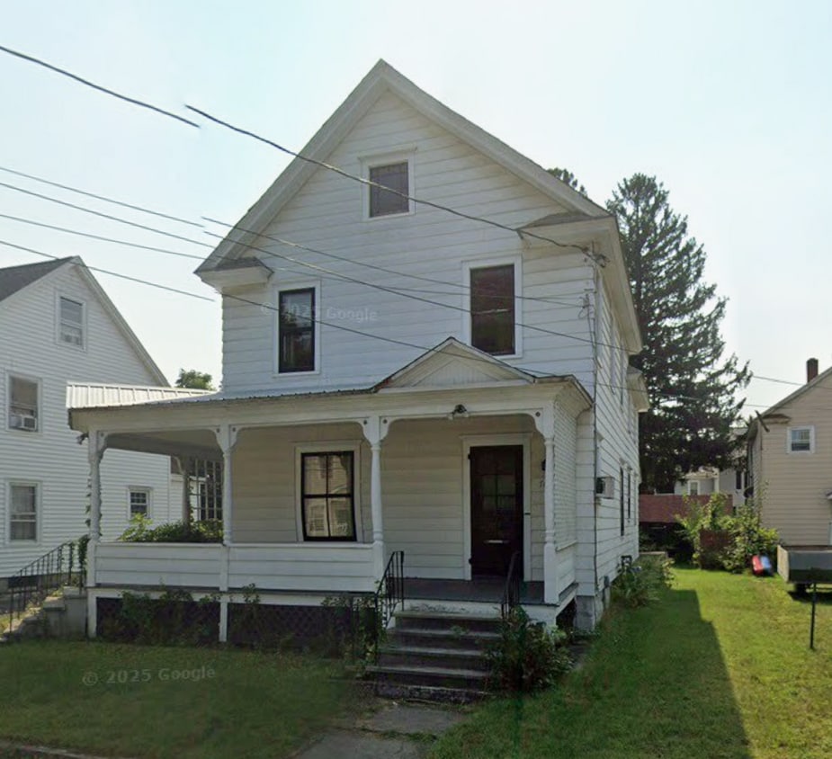 Primary Photo - 76 Crandall St