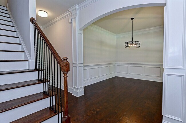 Foto del edificio - Carmel Forest 4br/2.5bth Executive Home