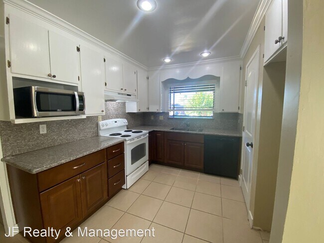 Foto del edificio - 4 br, 2 bath House - 292 Pippo Ave