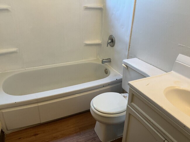 Foto del edificio - 2 Bedroom Single Family Home