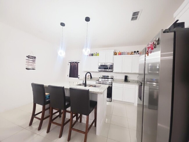 Foto del edificio - 5310 Aceituno Dr