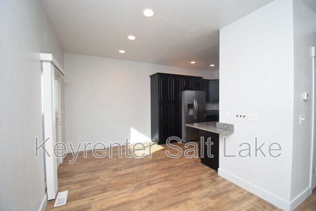 Building Photo - 14723 S Rising Star Ln