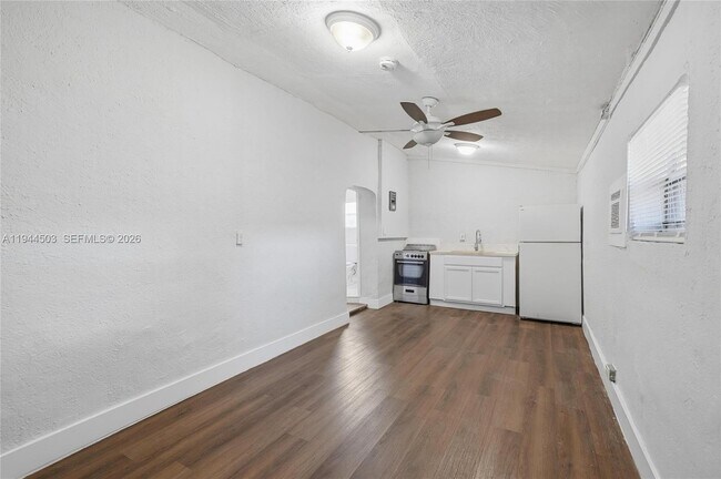 Foto del edificio - 5401 SW 20th St