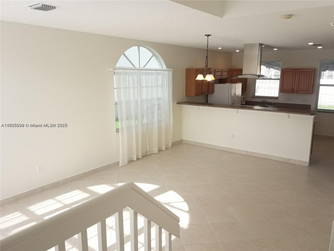 Foto del edificio - 1268 NW 159th Ave
