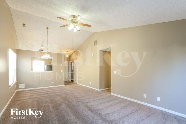 Foto del edificio - 4 Ashwood Cir