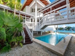 Building Photo - 655 N Mashta Dr