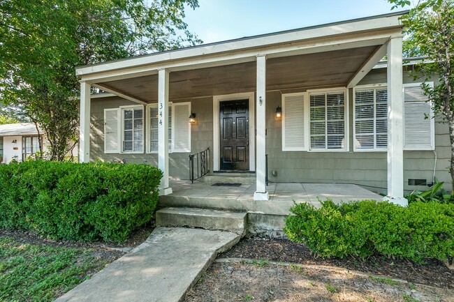 Building Photo - 2-BEDROOM HOME IN MONTICELLO PARK