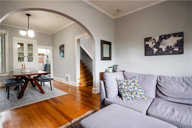 Building Photo - 267 Cherokee St