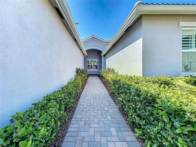 Building Photo - 4734 Avila Lakes Dr