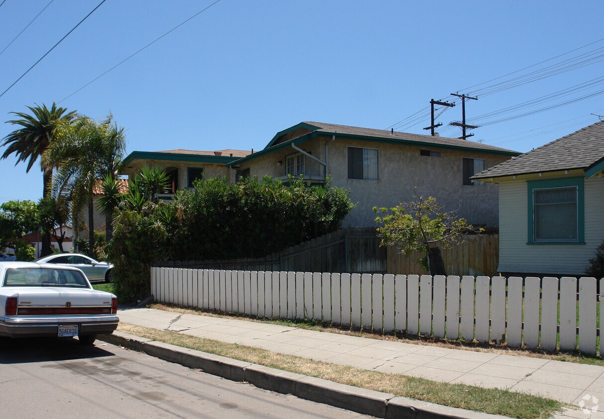 Building Photo - 4212 Boundary St