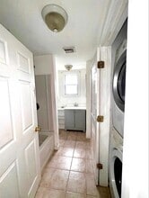 Building Photo - 955 NY-52