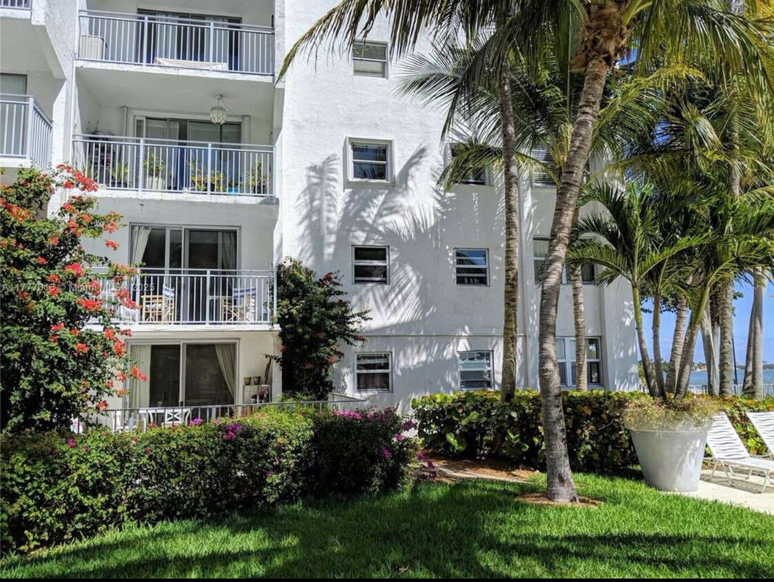 Northeast 64th Street, Miami, FL 33138 - 1 BR 1 BA condo - Northeast 64th Street, Miami, FL 33138 - 1 BR 1 BA condo