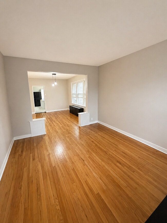Foto del edificio - 4925 W Henderson St