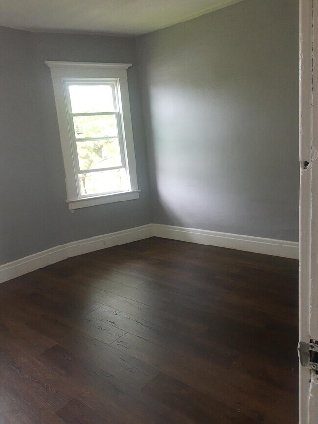 Bedroom 1 - 144 Minnesota Ave
