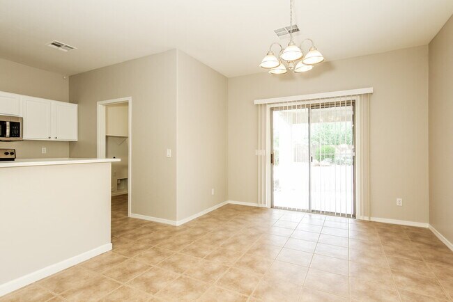Foto del edificio - 152 Mountain View Rd