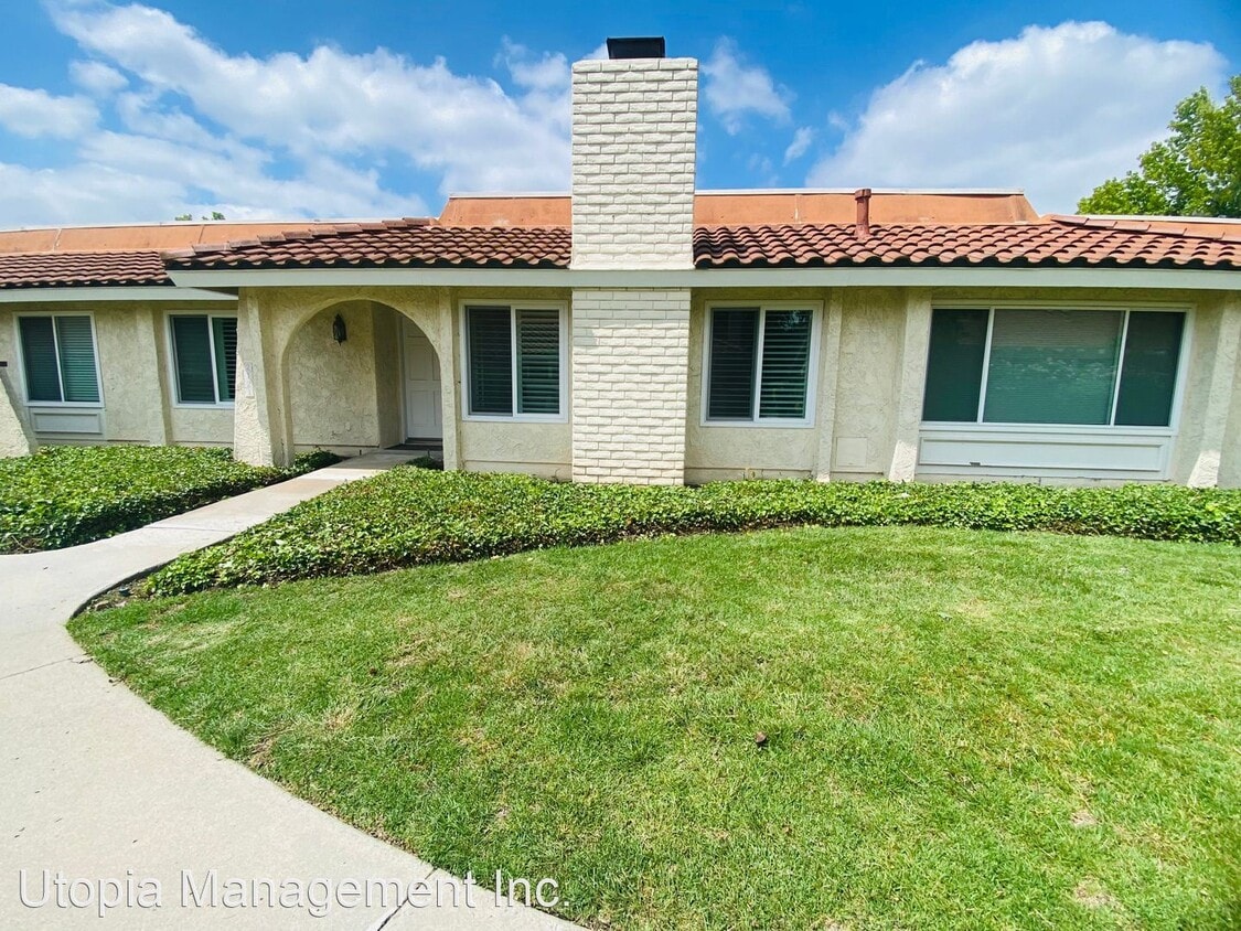 2 br, 2 bath House 2121 Crespi Lane House Rental in Westlake
