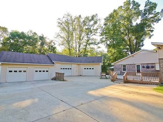 Building Photo - 1061 Wheeler View Dr