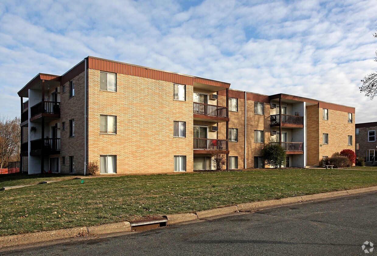 Arcadia Park Apartments North Saint Paul, MN