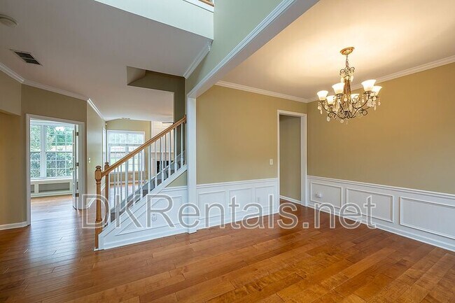 Building Photo - 804 Araya Ct