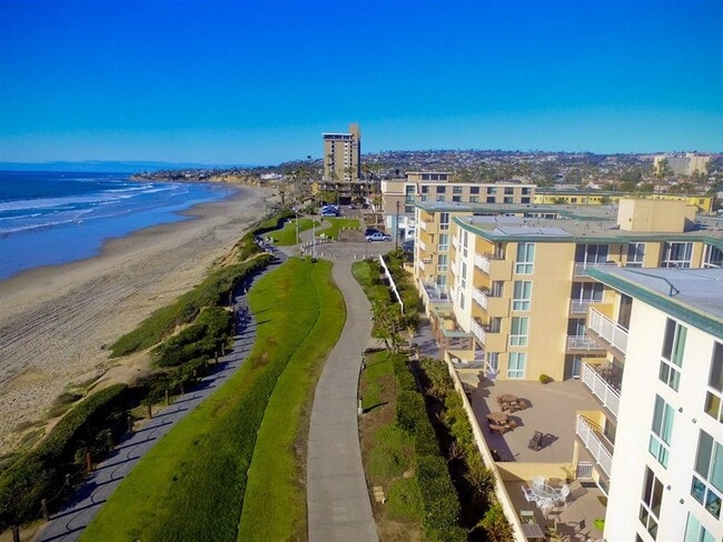 Building Photo - 4627 Ocean Blvd
