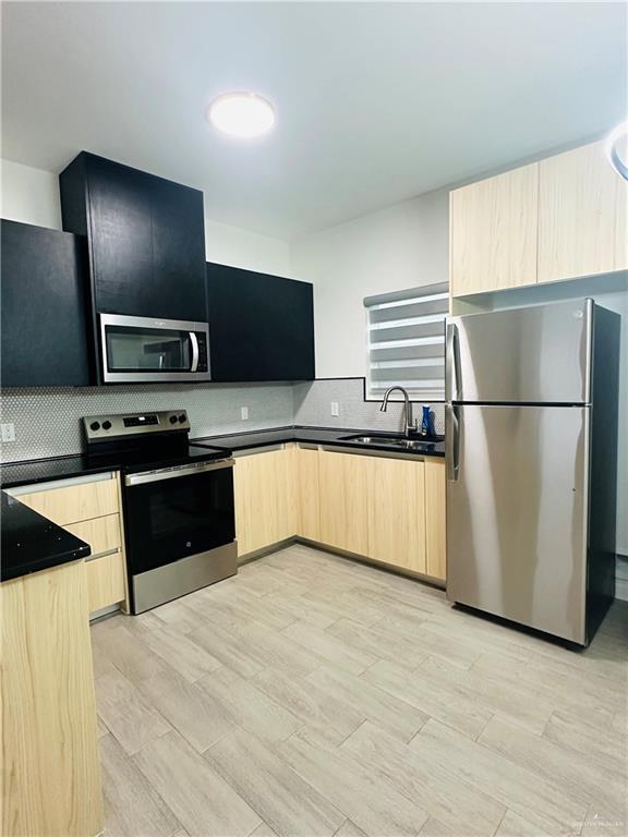 Foto del edificio - 13 N 39th St