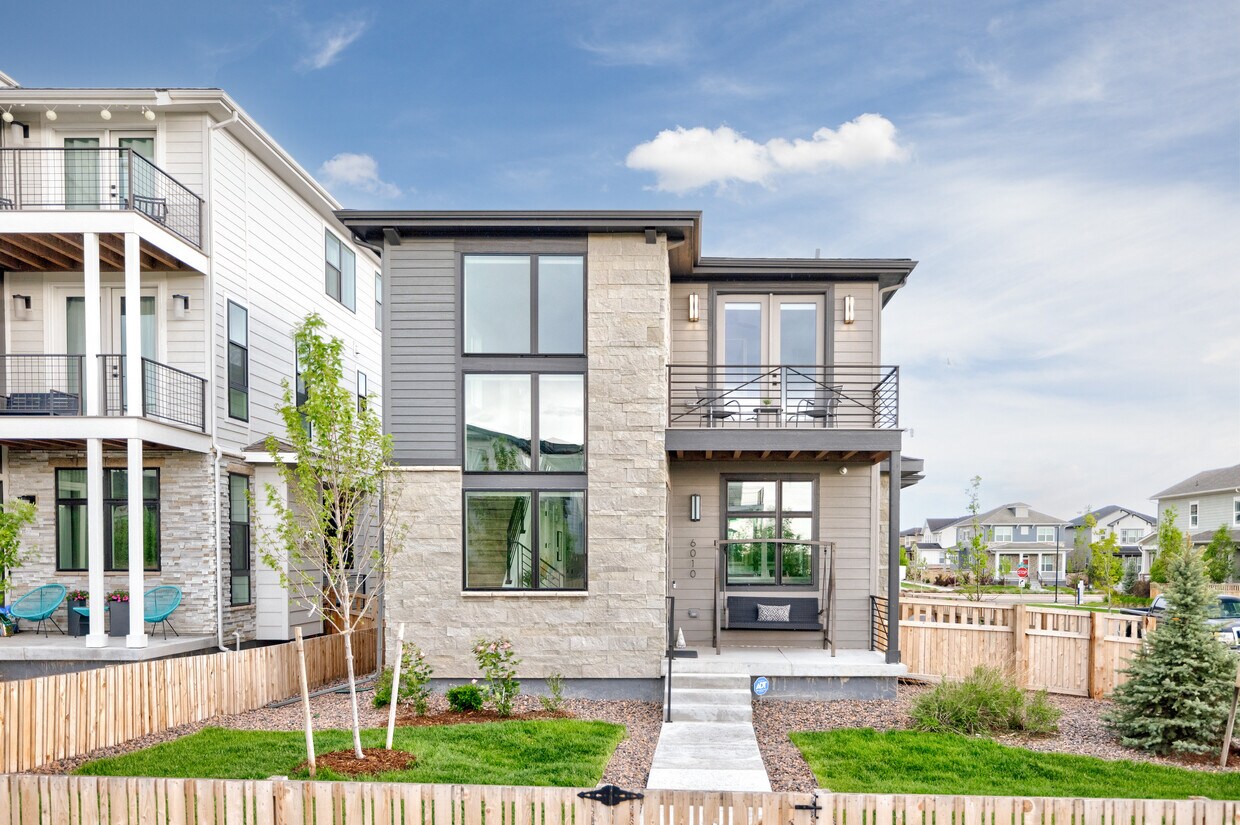 Foto principal - 6010 N Perth St