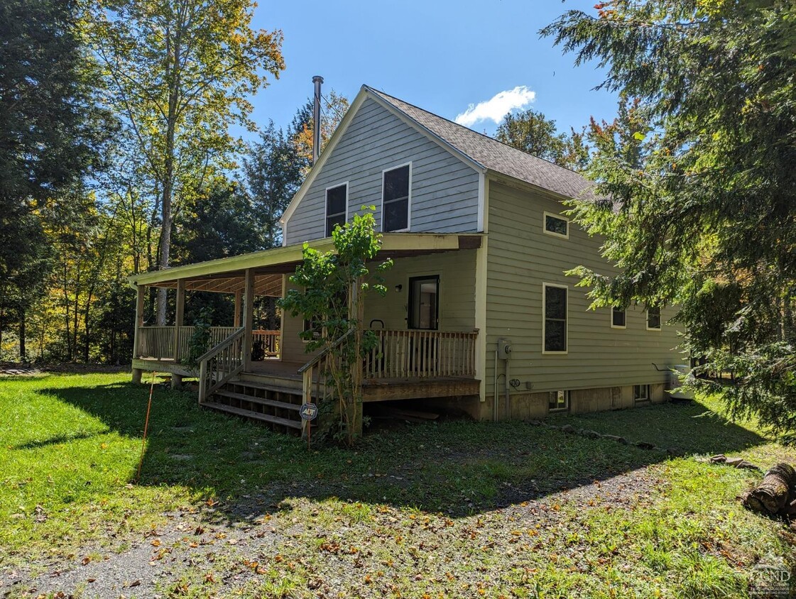 Primary Photo - 88 Carr Rd