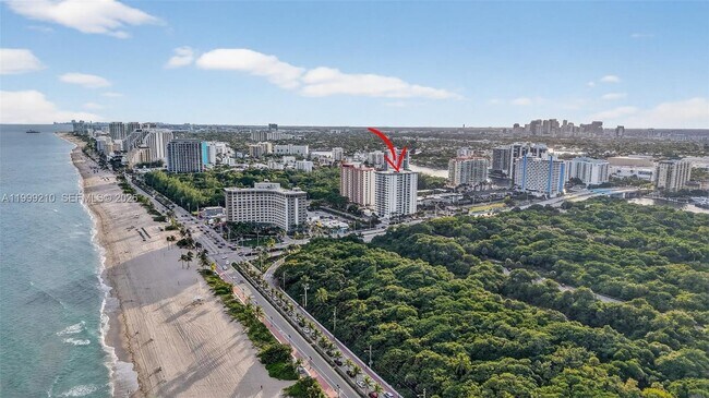 Building Photo - 3000 E Sunrise Blvd